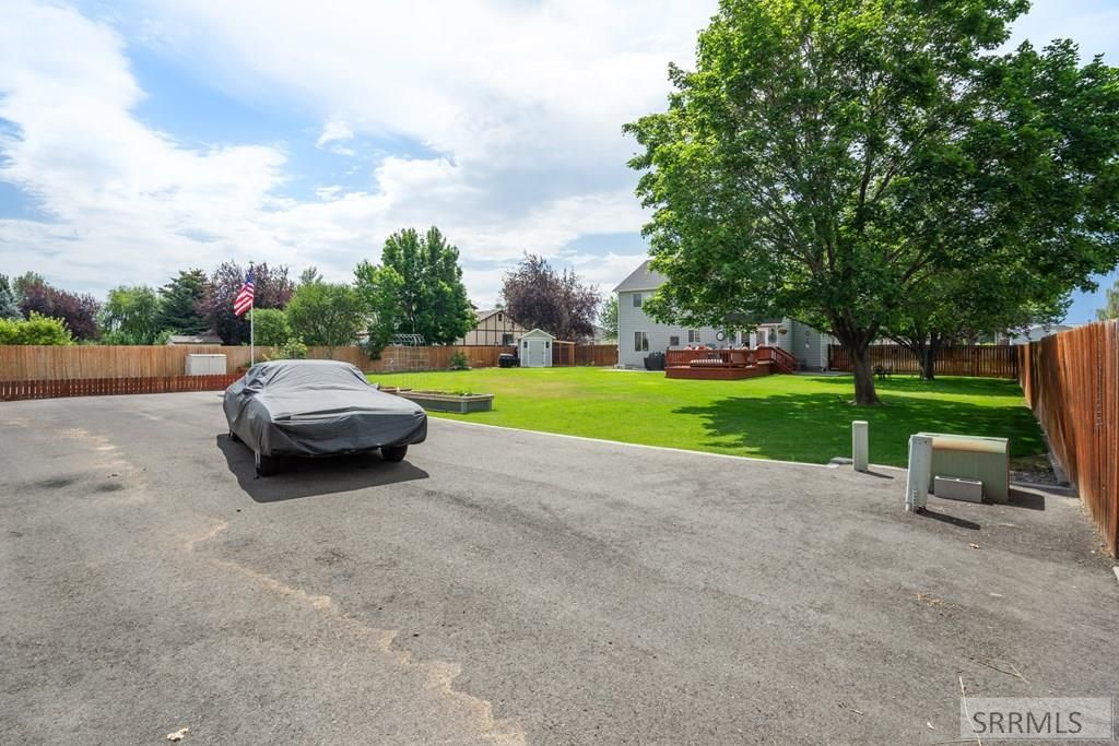Image 11 of property listing at 190 W 4 N, Rigby, ID 83442
