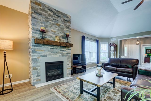 1037 Chapelhill Drive, Victor, NY 14564