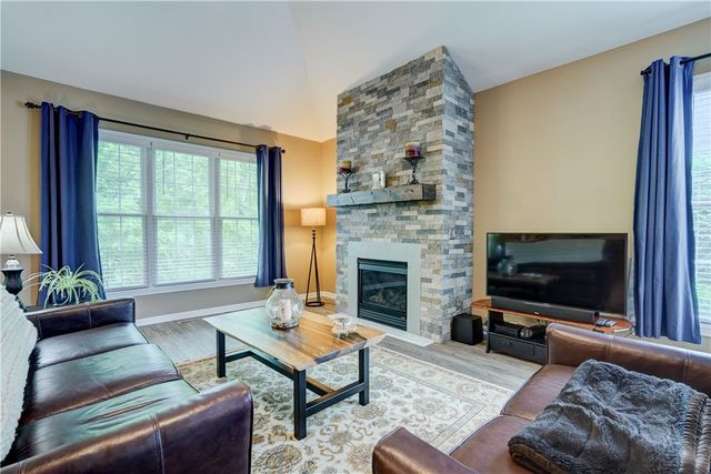 1037 Chapelhill Drive, Victor, NY 14564