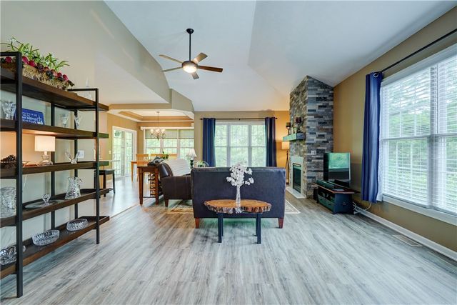 1037 Chapelhill Drive, Victor, NY 14564