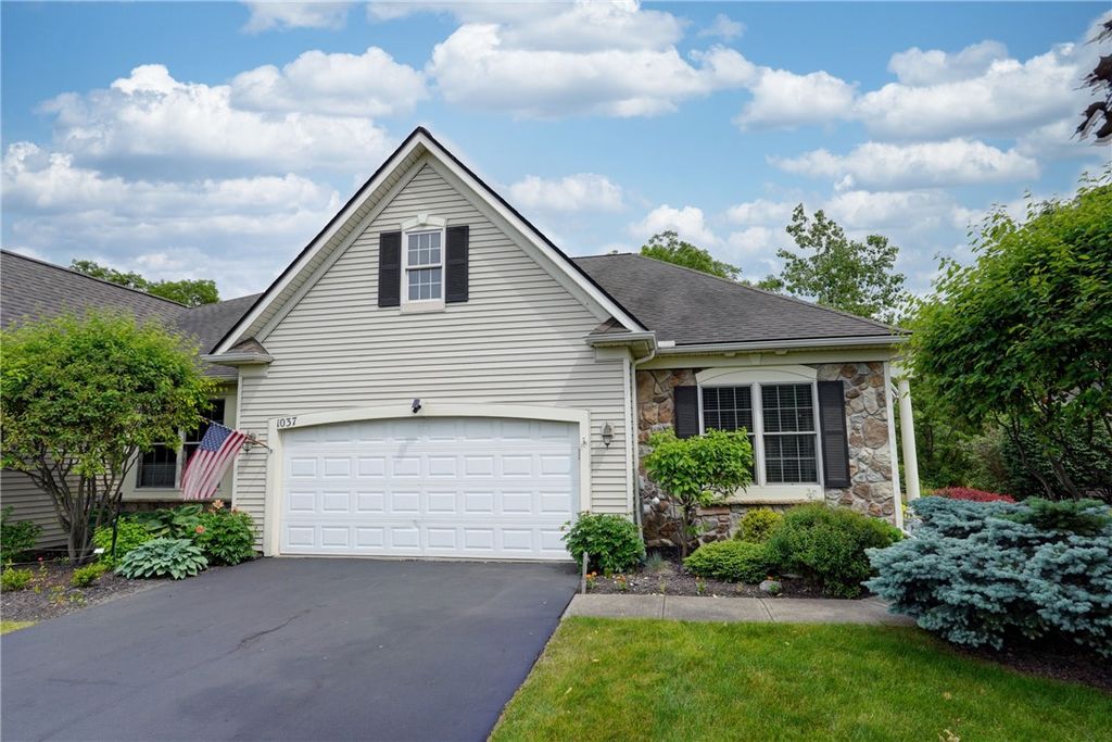 1037 Chapelhill Drive, Victor, NY 14564
