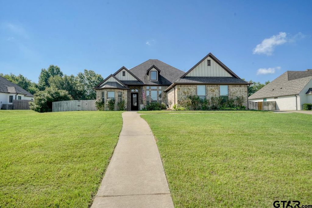 440 Coventry St, Bullard, TX 75757