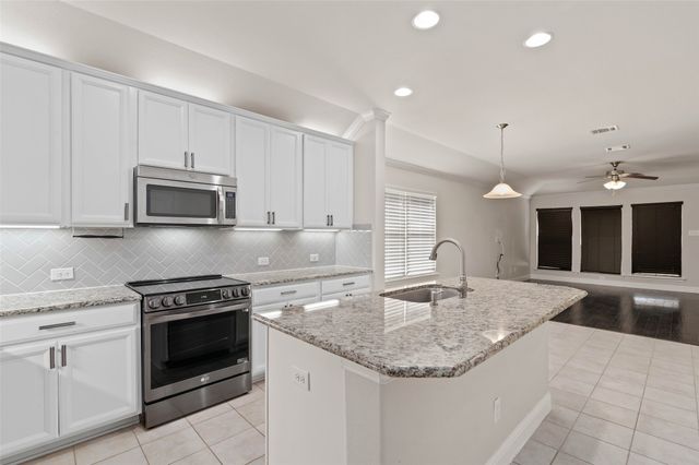 13161 Upland Meadow Court, Fort Worth, TX 76244