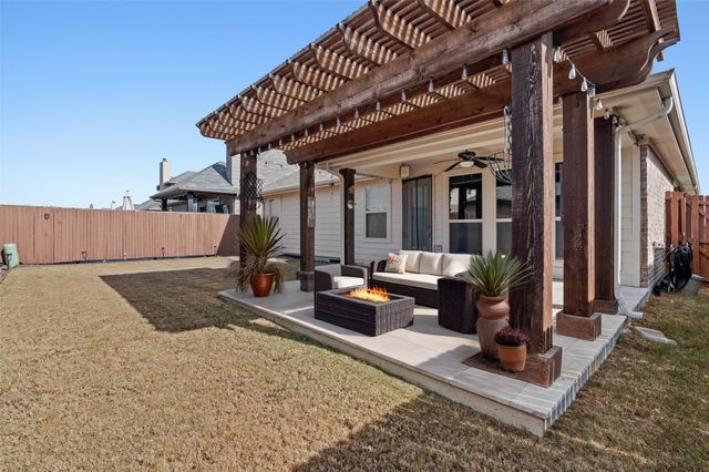 13161 Upland Meadow Court, Fort Worth, TX 76244