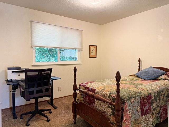 665 Cappella Dr, Diamond Springs, CA 95619