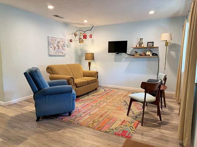 665 Cappella Dr, Diamond Springs, CA 95619