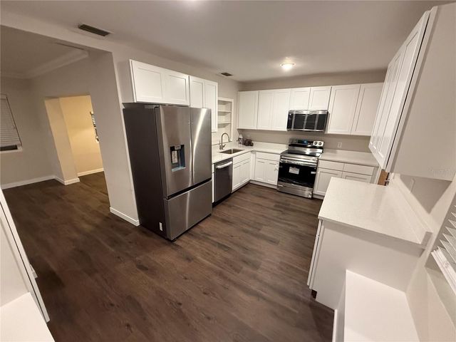 6215 S KELLY ROAD, Tampa, FL 33611