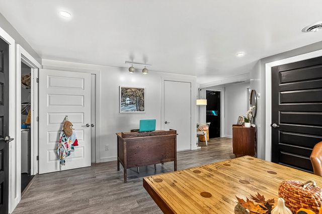 3555 S Mentor Avenue, Springfield, MO 65804