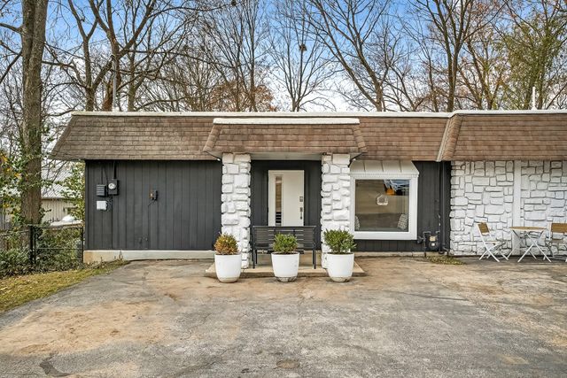 3555 S Mentor Avenue, Springfield, MO 65804