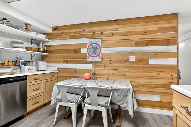 3555 S Mentor Avenue, Springfield, MO 65804