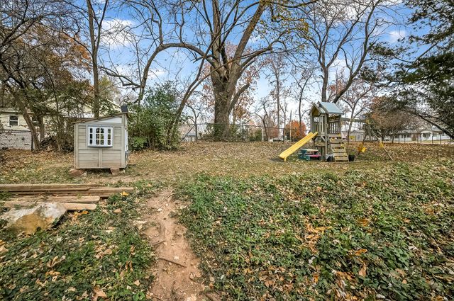 3555 S Mentor Avenue, Springfield, MO 65804