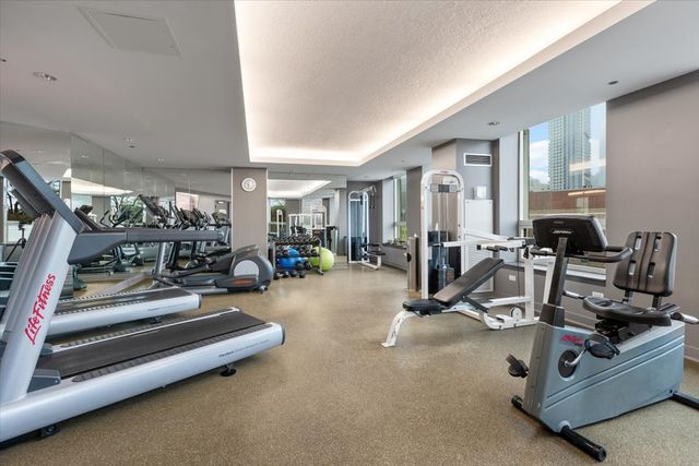 600 N Kingsbury Street 1614, Chicago, IL 60610