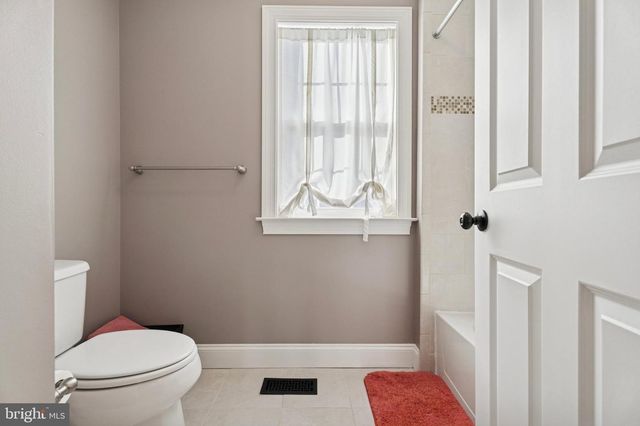 2058 BELLEMEAD RD, Havertown, PA 19083