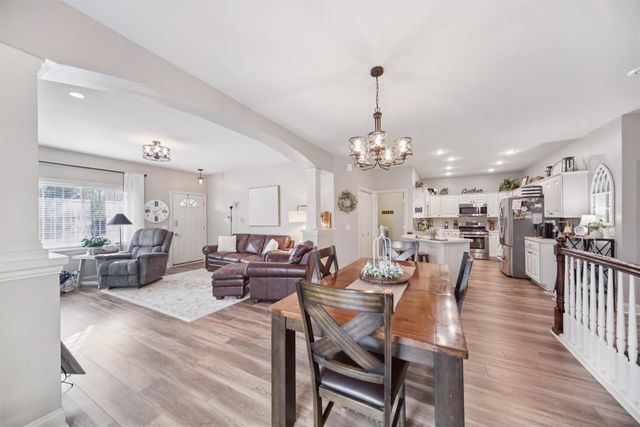 2260 Fountain Crest Drive, Pleasant Hill, IA 50327