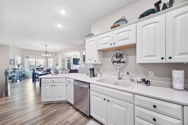 2260 Fountain Crest Drive, Pleasant Hill, IA 50327