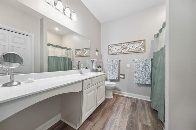 2260 Fountain Crest Drive, Pleasant Hill, IA 50327