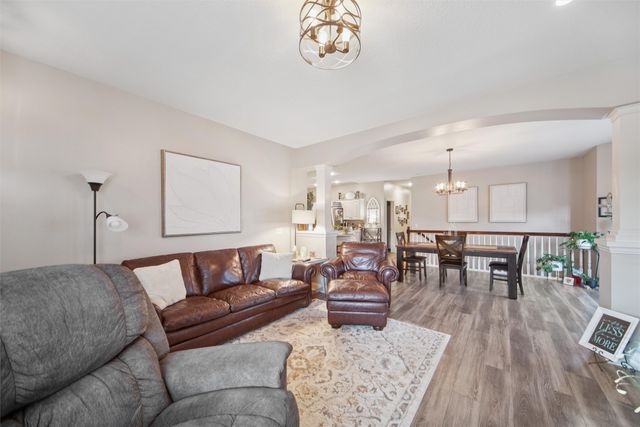 2260 Fountain Crest Drive, Pleasant Hill, IA 50327