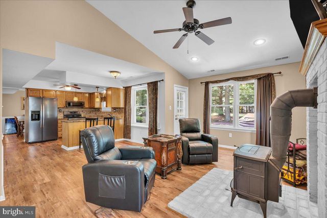 4 DORAL CT, Marlton, NJ 08053