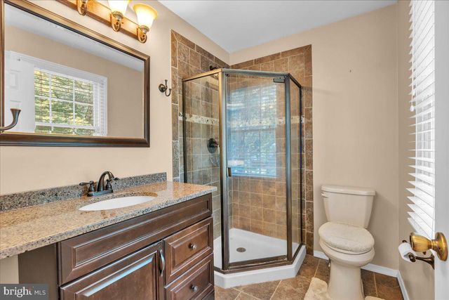 4 DORAL CT, Marlton, NJ 08053