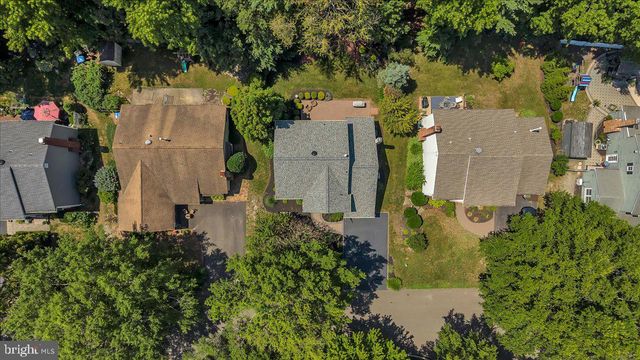 4 DORAL CT, Marlton, NJ 08053
