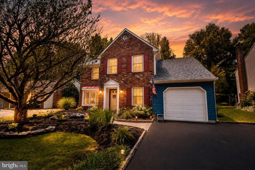 4 DORAL CT, Marlton, NJ 08053