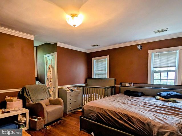 7321 PINEY BRANCH RD, Takoma Park, MD 20912