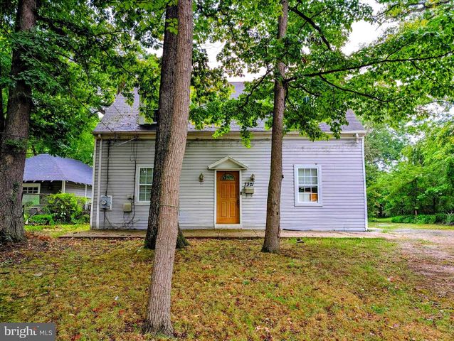 7321 PINEY BRANCH RD, Takoma Park, MD 20912