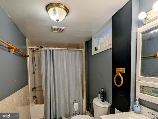7321 PINEY BRANCH RD, Takoma Park, MD 20912