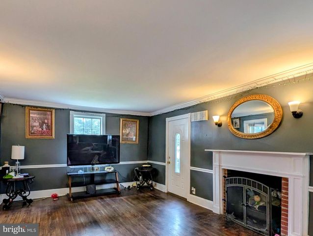 7321 PINEY BRANCH RD, Takoma Park, MD 20912