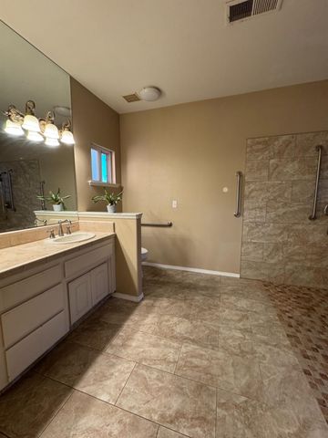 1656 Camino Lane, Madera, CA 93637