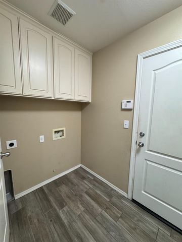 1656 Camino Lane, Madera, CA 93637