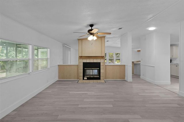 27817 W PELICAN ISLE DRIVE, Leesburg, FL 34748