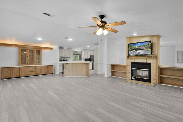 27817 W PELICAN ISLE DRIVE, Leesburg, FL 34748