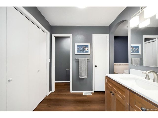 7150 S Curtice St, Littleton, CO 80120