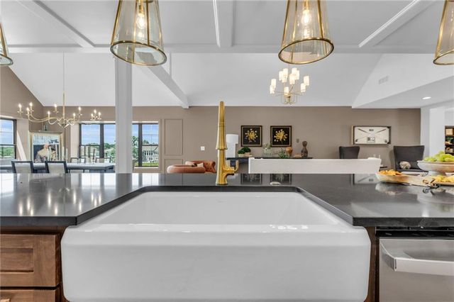 12811 W 71st Street, Shawnee, KS 66216