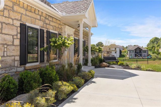 12811 W 71st Street, Shawnee, KS 66216