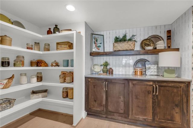 12811 W 71st Street, Shawnee, KS 66216