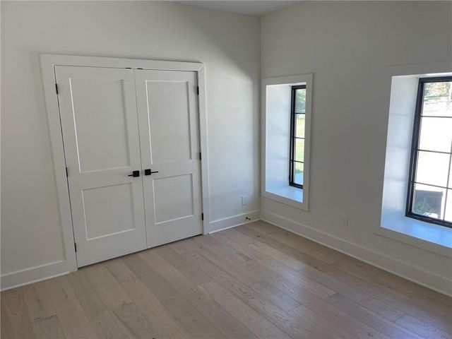 12811 W 71st Street, Shawnee, KS 66216