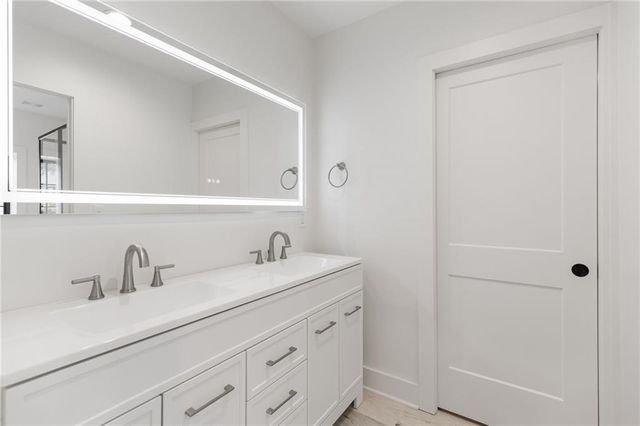 12811 W 71st Street, Shawnee, KS 66216