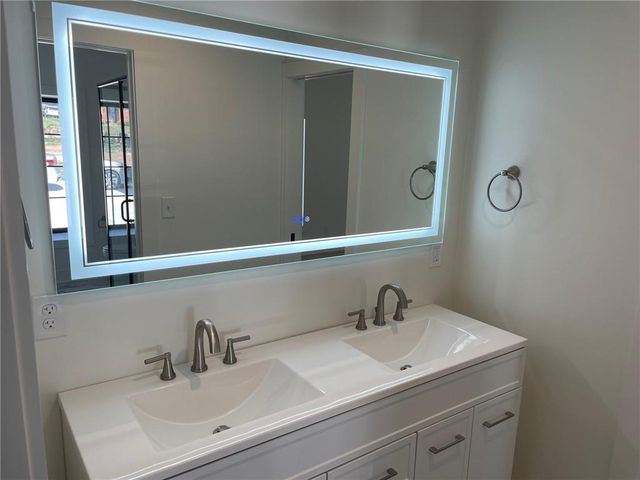 12811 W 71st Street, Shawnee, KS 66216