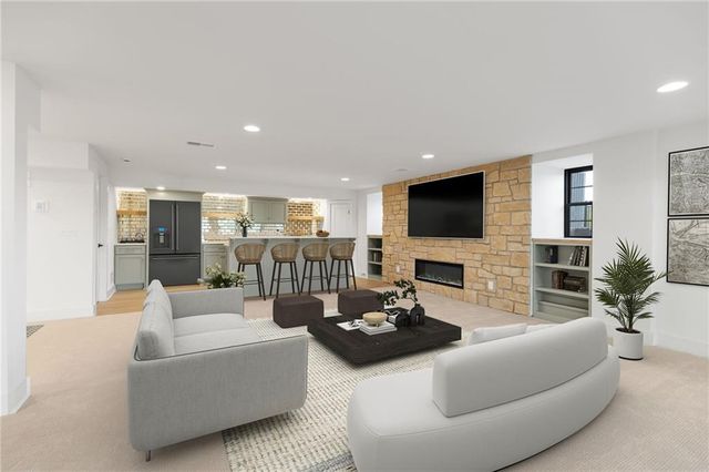 12811 W 71st Street, Shawnee, KS 66216