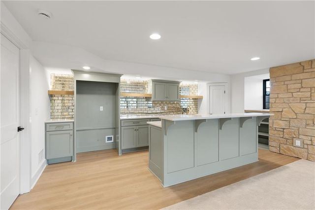 12811 W 71st Street, Shawnee, KS 66216