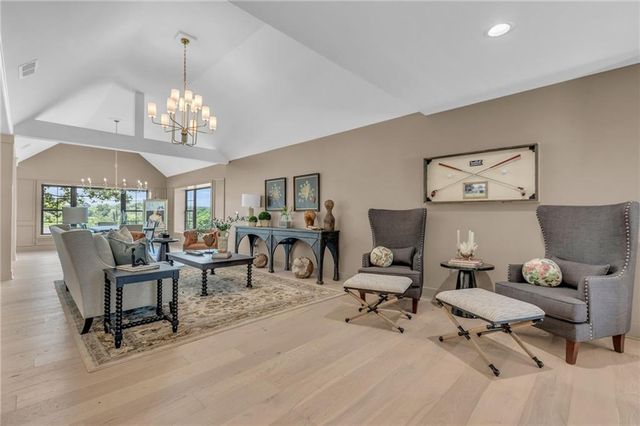 12811 W 71st Street, Shawnee, KS 66216