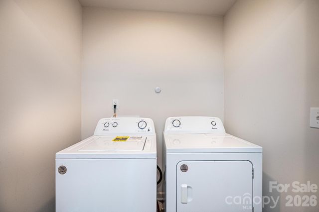 1901 Prosperity Drive G, Newton, NC 28658