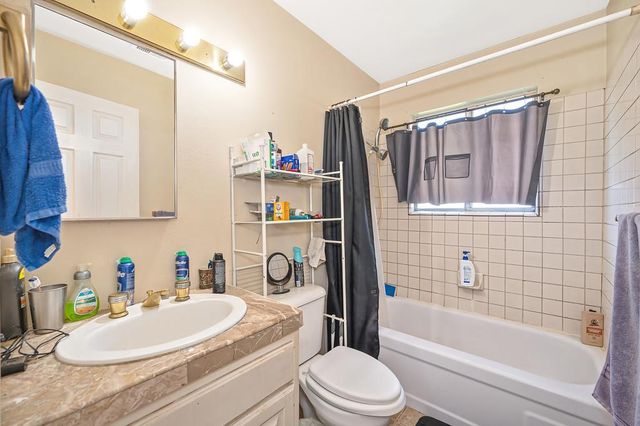 1071 Hollingsworth Dr, Lincoln, CA 95648