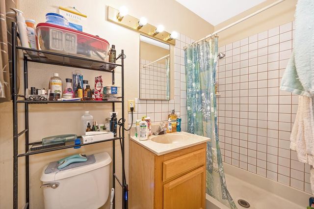 1071 Hollingsworth Dr, Lincoln, CA 95648