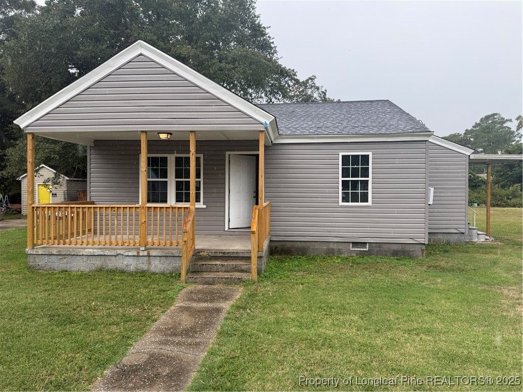 128 Johnson Street, Red Springs, NC 28377