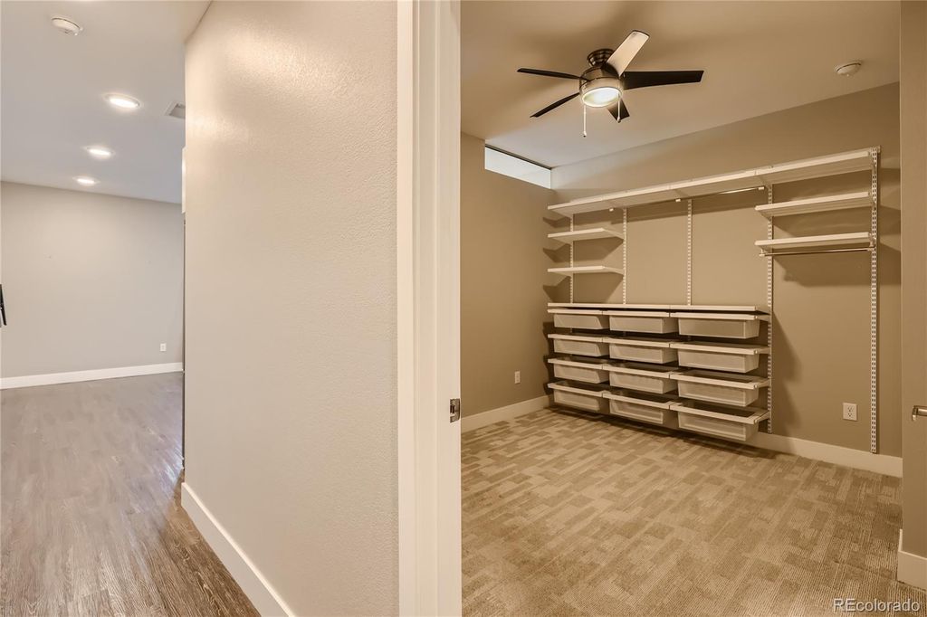 Image 17 of property listing at 2374 S University Boulevard 303, Denver, CO 80210