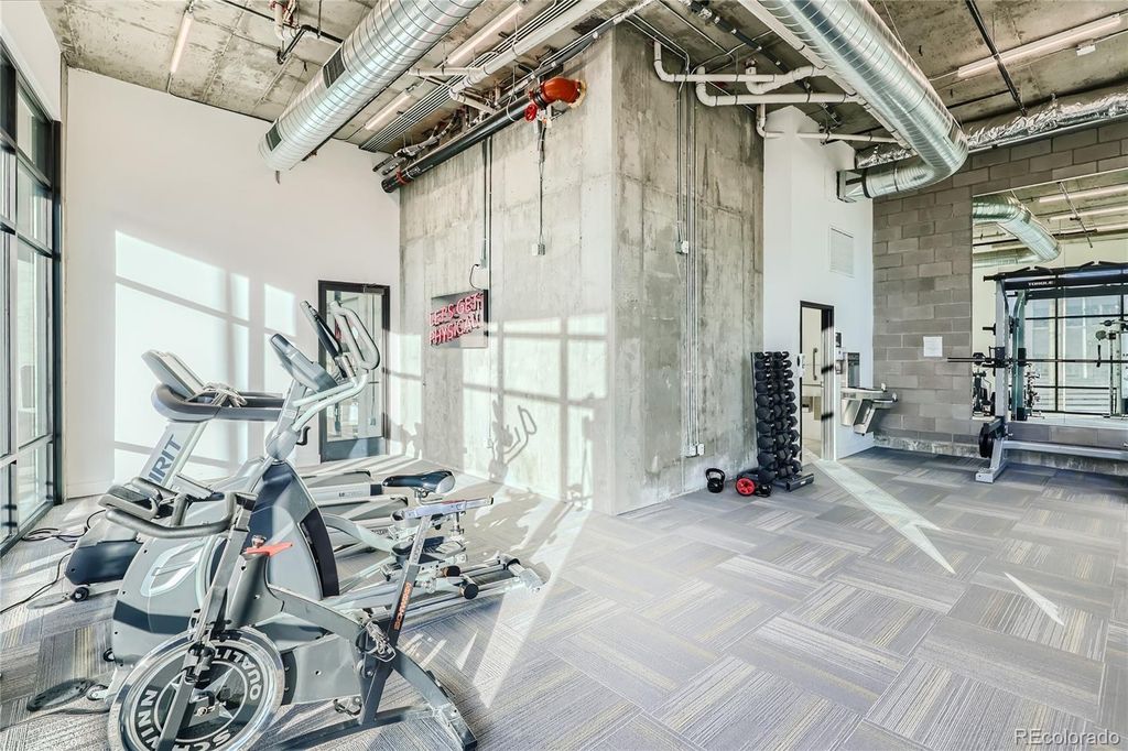 Image 24 of property listing at 2374 S University Boulevard 303, Denver, CO 80210