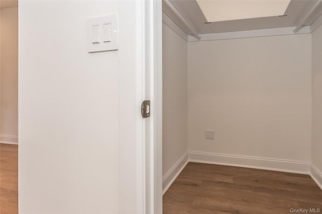 55-23 31 Avenue 4, Woodside, NY 11377